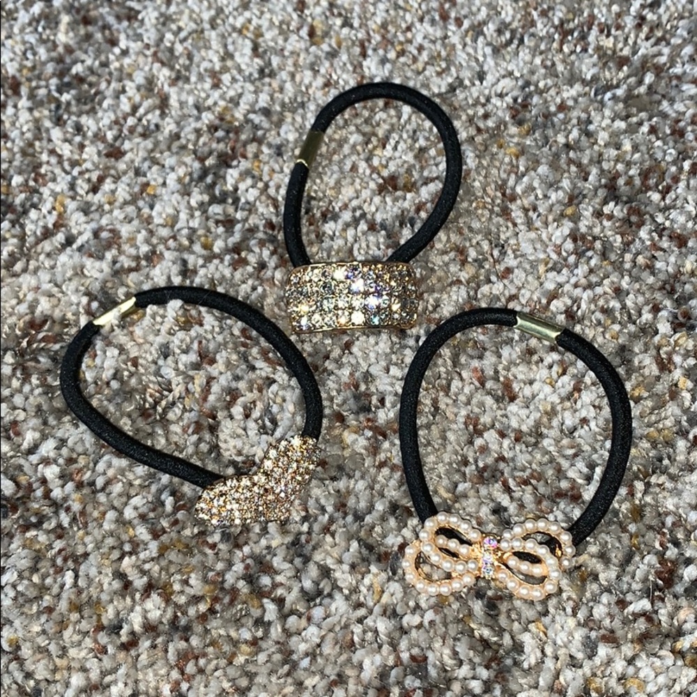 Black hair ties with gold charms